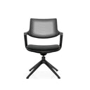 Schwarzer Besucherstuhl FLEX CHAIR V mit netzförmiger Rückenlehne und vierfußigem Gestell von Bosen Europe