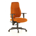 Profi-Bürostuhl LADY SITNESS C K2 mit orangefarbenem Stoffbezug, schwarzen Armlehnen und Rollkreuz von Topstar