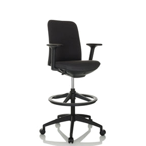 Schwarzer Counterstuhl NESTORA WORK mit gepolsterter Sitzfläche, Armlehnen und Fußring von hjh OFFICE