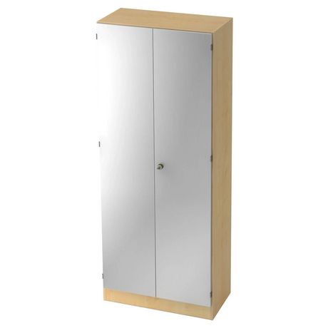 Schrank SIGNA K 6100 SG in Ahorn-Optik mit silberfarbenen Türen und zentralem Griff von hjh OFFICE PRO