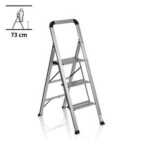 Klappleiter SOLID V aus silbernem Aluminium mit drei Stufen und Sicherheitsgriff von hjh OFFICE