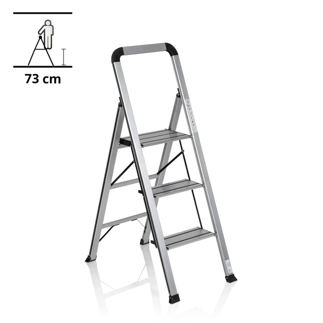 Klappleiter SOLID V aus silbernem Aluminium mit drei Stufen und Sicherheitsgriff von hjh OFFICE